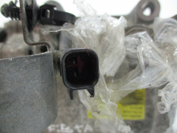 Compressor AC FORD Fiesta VI (CB1, CCN) Imagem-5 Compressor AC FORD Fiesta VI (CB1, CCN) Imagem-5