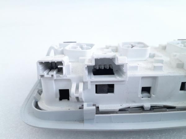 Plafoniera anteriore PEUGEOT 308 II Imagem-3