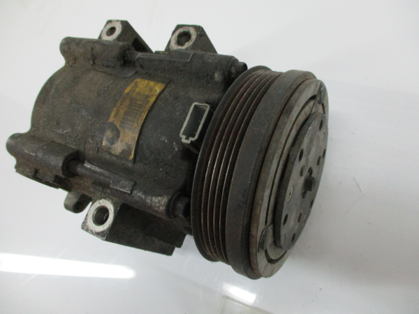 Compressor AC FORD Mondeo II Carrinha (BNP) Imagem-2 Compressor AC FORD Mondeo II Carrinha (BNP) Imagem-2