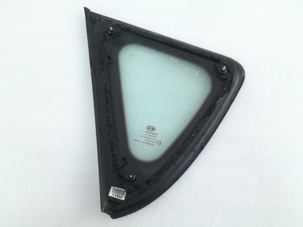 Vidro triangular da porta trás direito KIA Ceed (ED) Imagem-2