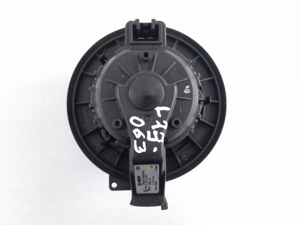 Motor da chauffage / sofagem FORD Fiesta VI (CB1, CCN) Imagem-1 Motor da chauffage / sofagem FORD Fiesta VI (CB1, CCN) Imagem-1