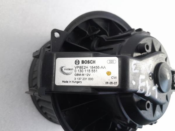 Motor da chauffage / sofagem FORD Fiesta VI (CB1, CCN) Imagem-3 Motor da chauffage / sofagem FORD Fiesta VI (CB1, CCN) Imagem-3