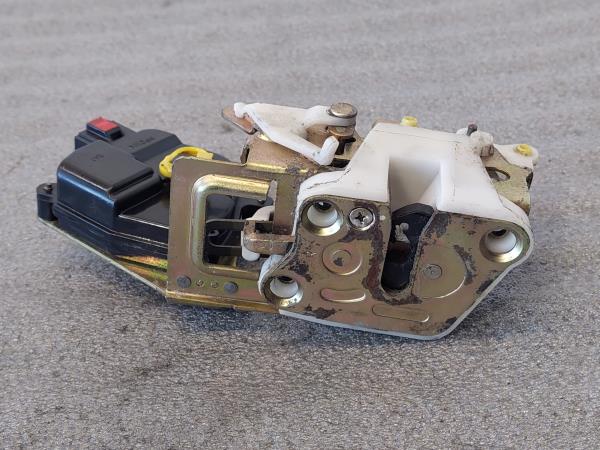 Fechadura / fecho porta trás direito CHEVROLET Matiz (M200, M250)