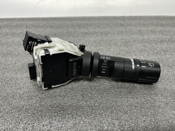 Conjunto / manetes de luzes e limpa vidros NISSAN Qashqai/Qashqai+2 I (J10, JJ10)