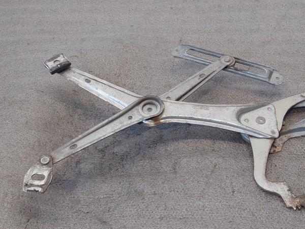 Elevador vidros frente direito MERCEDES-BENZ Classe E (W210) Imagem-2