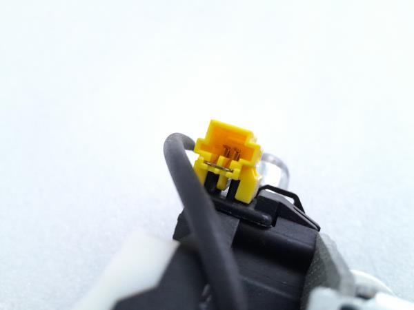 Left rear seatbelt MERCEDES-BENZ Classe C (W204) Imagem-1