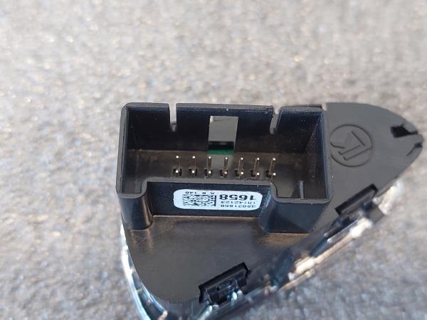 Interruptor / Botao OPEL Corsa E Imagem-4 Interruptor / Botao OPEL Corsa E Imagem-4