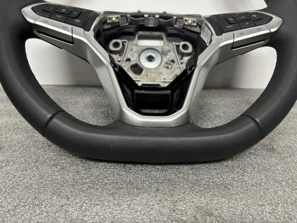 Volante de dirección VOLKSWAGEN Golf VIII (CD1) Imagem-1