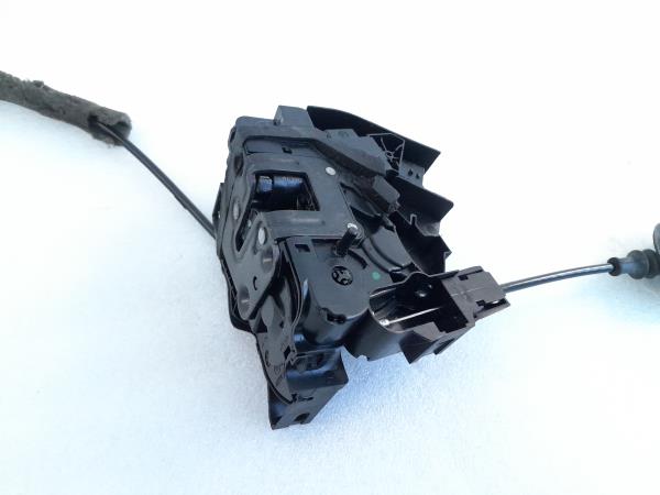 Fechadura / fecho porta trás esquerdo RENAULT Megane IV (B9A/M_) Imagem-4
