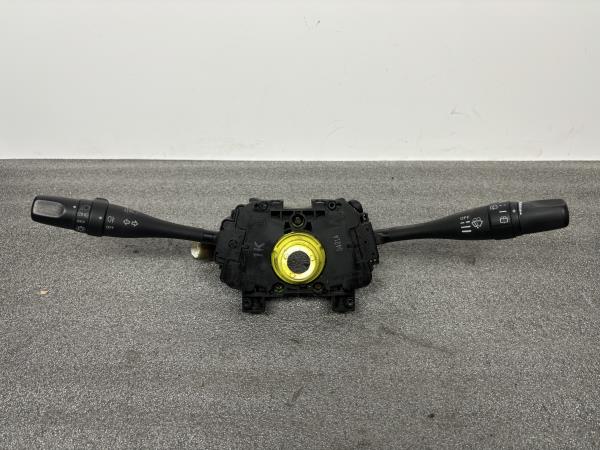 Conjunto / manetes de luzes e limpa vidros NISSAN Patrol GR V Wagon (Y61)