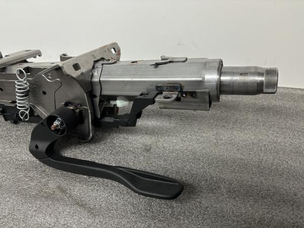 Columna de dirección VOLKSWAGEN Golf VIII (CD1) Imagem-1