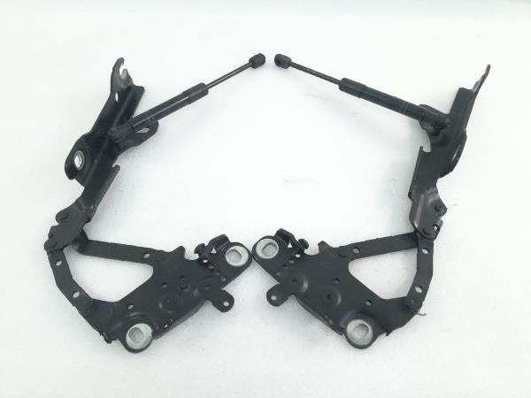 Dobradiça capot BMW 1 (F20)