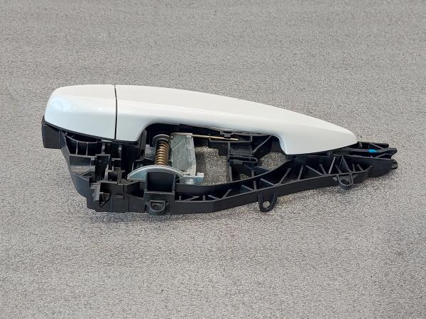 Poignée de porte avant Droite BMW 2 Gran Tourer (F46)