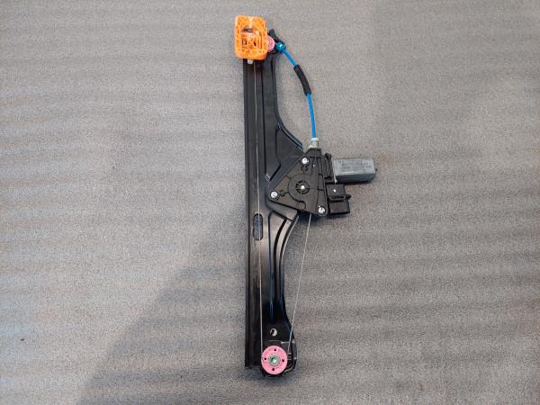 Elevador vidros frente direito BMW 2 Gran Tourer (F46)