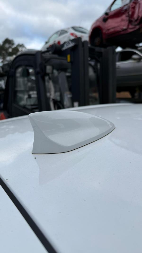 Antena OPEL Astra K Imagem-1