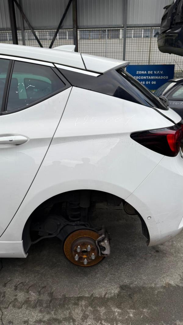 Painel trás direito OPEL Astra K