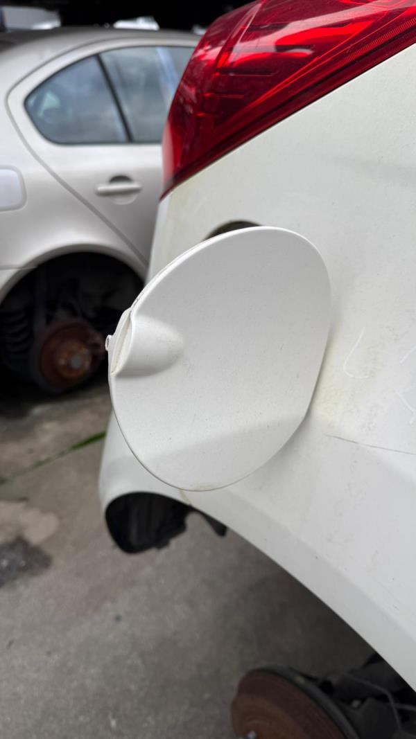 Tampa depósito combustível FORD Ka (RU8)