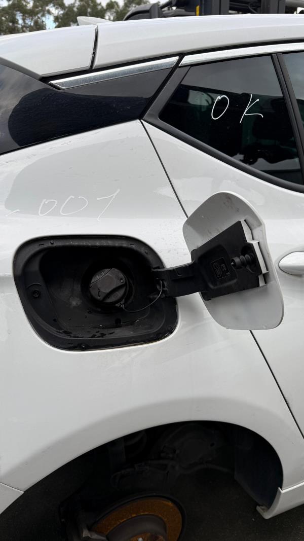 Tampa depósito combustível OPEL Astra K Imagem-1