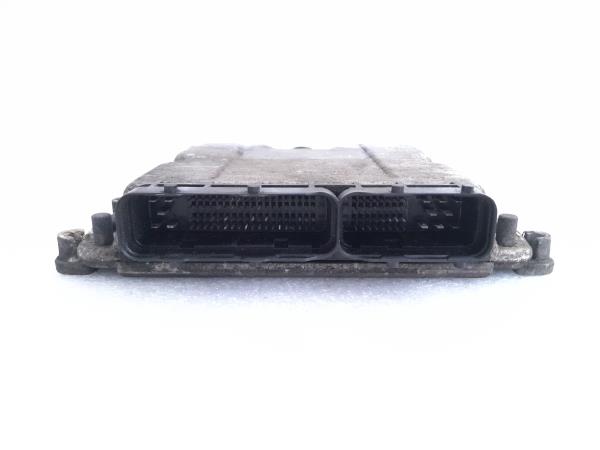 Calculateur / Unité de contrôle moteur CHRYSLER Voyager IV (RG, RS) Imagem-2 Calculateur / Unité de contrôle moteur CHRYSLER Voyager IV (RG, RS) Imagem-2