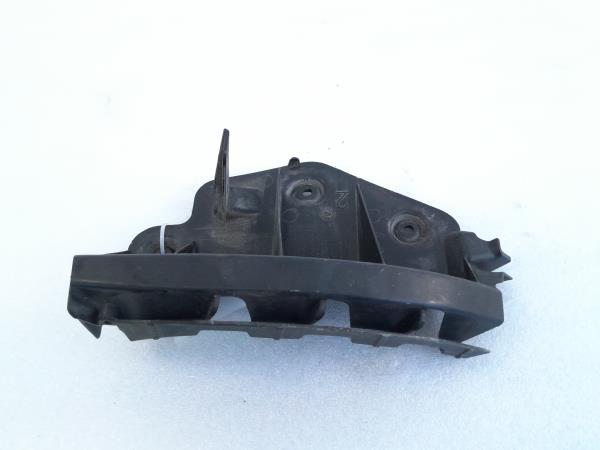 Guia de pára-choques trás direita AUDI A3 Sportback (8PA)