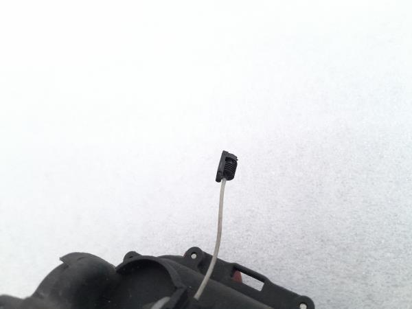 Fechadura / fecho porta frente direito SKODA Fabia II Break (545, 5J) Imagem-2