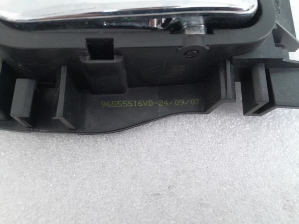 Puxador interior porta trás direito CITROËN C4 Picasso I (UD_) Imagem-1 Puxador interior porta trás direito CITROËN C4 Picasso I (UD_) Imagem-1