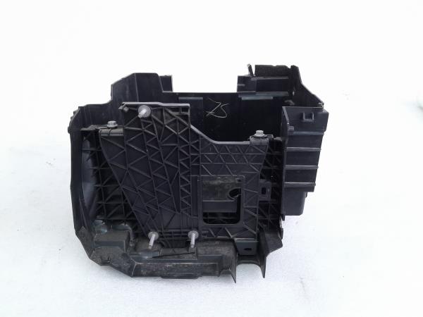 Base / caixa da bateria RENAULT Megane IV (B9A/M_) Imagem-1