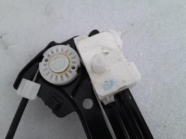 Elevador vidros frente direito PEUGEOT 308 II Imagem-4