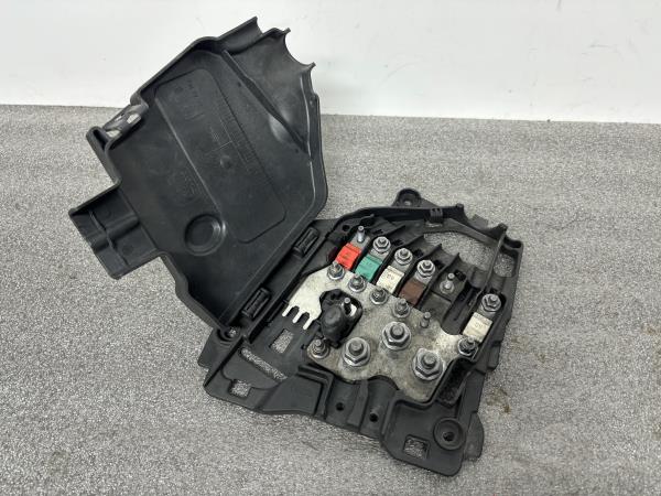 Boîte de fusibles / SAM / BSI CITROËN DS3 Imagem-1