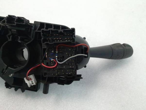 Conjunto / manetes de luzes e limpa vidros RENAULT Twingo III (BCM_) Imagem-9