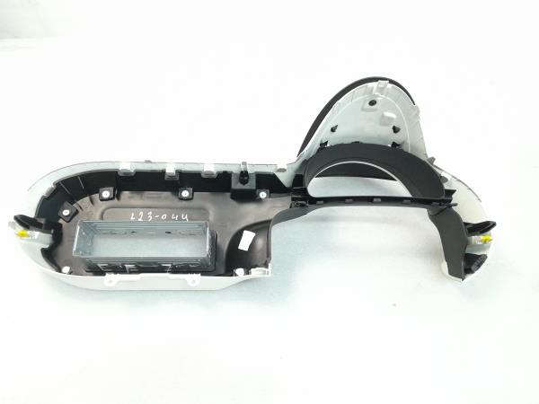 Aro do quadrante RENAULT Twingo III (BCM_) Imagem-1