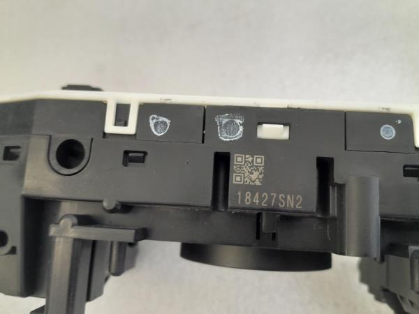 Conjunto / manetes de luzes e limpa vidros RENAULT Megane IV (B9A/M_) Imagem-6