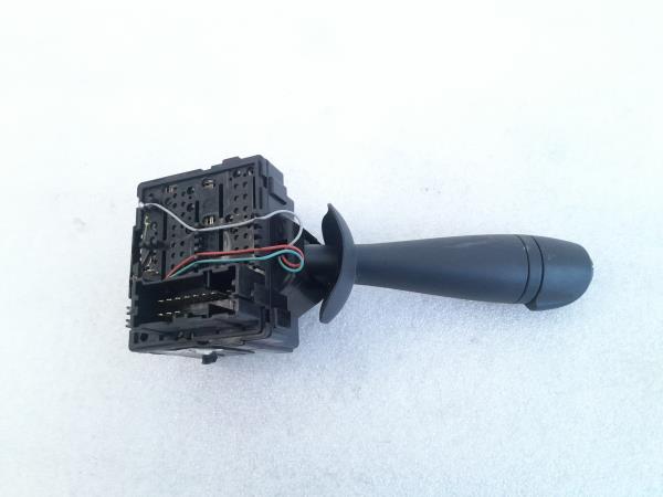 Conjunto / manetes de luzes e limpa vidros RENAULT Twingo III (BCM_) Imagem-2