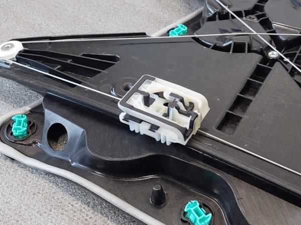 Elevador vidros frente direito VOLKSWAGEN Golf VIII (CD1) Imagem-3