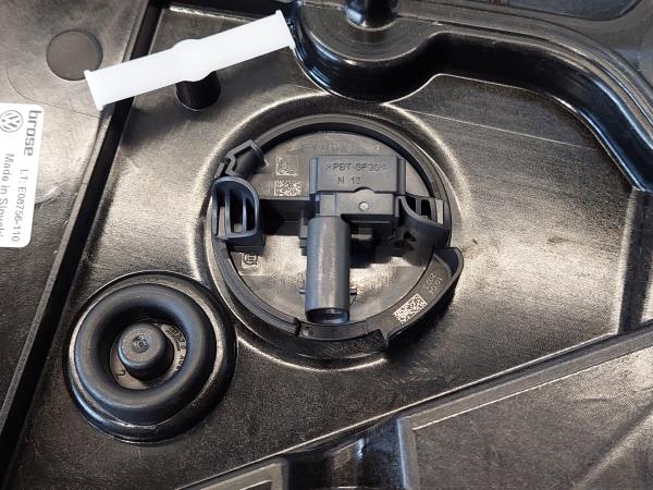 Elevador vidros frente direito VOLKSWAGEN Golf VIII (CD1) Imagem-8