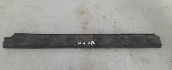 Guia de pára-choques trás direita MERCEDES-BENZ Vito / Vito Combi (W639)