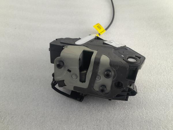 Fechadura / fecho porta trás direito FORD EcoSport Imagem-2