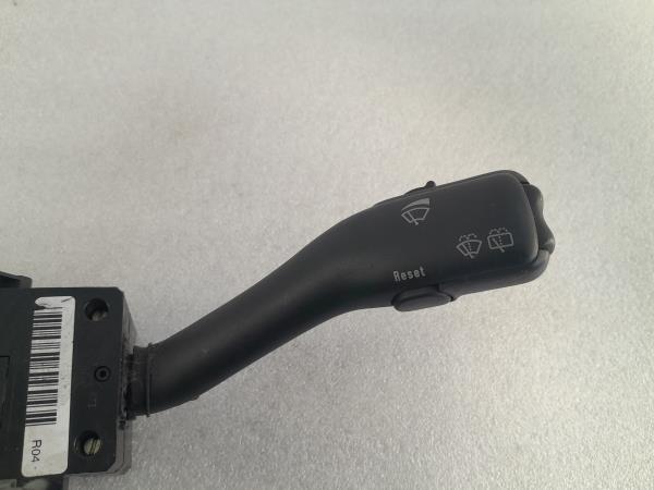 Conjunto / manetes de luzes e limpa vidros VOLKSWAGEN Golf IV (1J1) Imagem-1