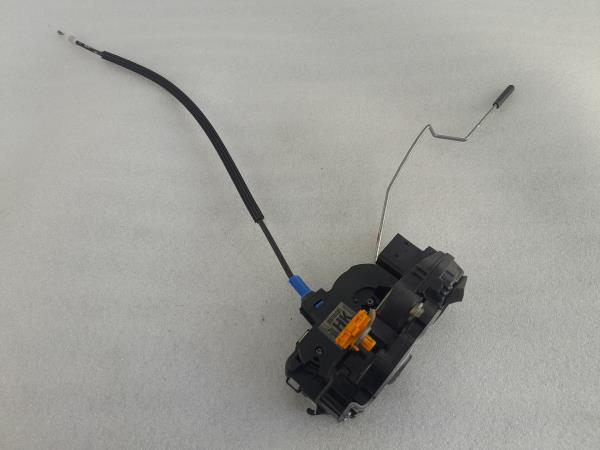 Fechadura / fecho porta frente esquerdo OPEL Mokka / Mokka X