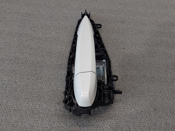 Poignée de porte arrière Droite BMW 2 Gran Tourer (F46)