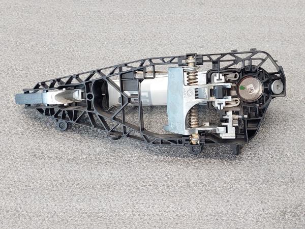 Poignée de porte arrière Droite BMW 2 Gran Tourer (F46) Imagem-1