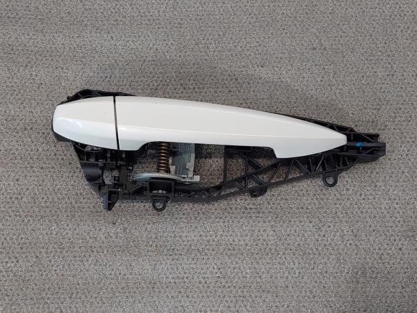 Poignée de porte arrière Droite BMW 2 Gran Tourer (F46) Imagem-2