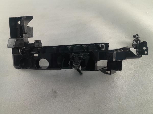 Guia de pára-choques frente direito AUDI A3 Sportback (8PA)