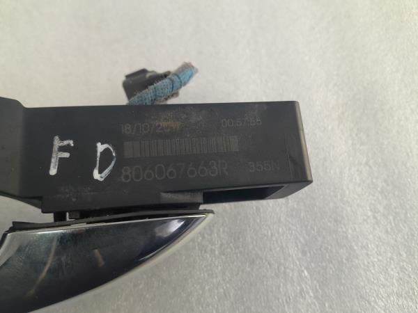 Puxador porta frente direita RENAULT Megane IV (B9A/M_) Imagem-3