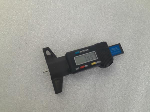 Jante frente direita RENAULT Megane IV (B9A/M_) Imagem-4