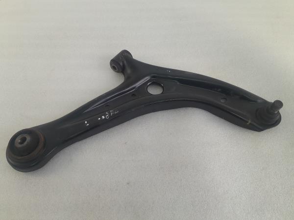 Braço de suspensão frente direito FORD Fiesta VI (CB1, CCN)