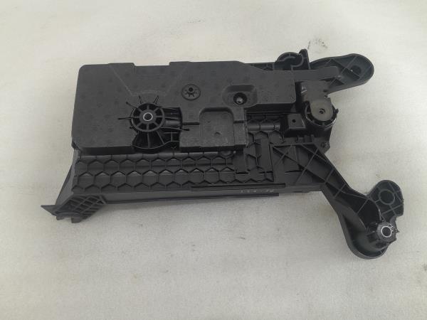 Base / caixa da bateria SEAT Leon (5F1) Imagem-1