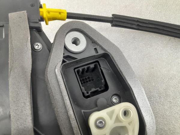 Fechadura / fecho porta frente direito OPEL Astra K Imagem-5