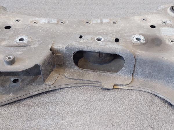 Subchasis delantero RENAULT Megane III (BZ0_) Imagem-5