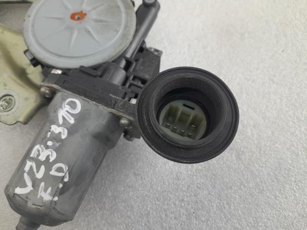 Elevador vidros frente direito TOYOTA Urban Cruiser (_P1_) Imagem-1